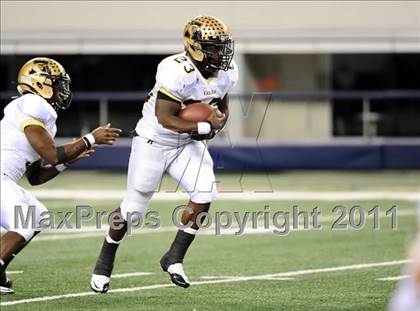 Thumbnail 2 in Abilene vs. Carroll (5A Division 2 Regional Playoff) photogallery.