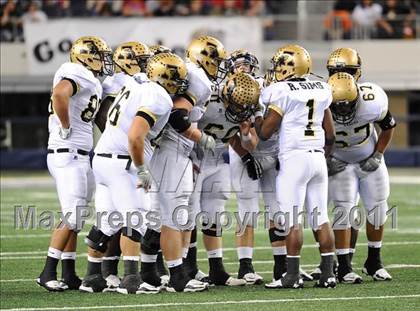 Thumbnail 1 in Abilene vs. Carroll (5A Division 2 Regional Playoff) photogallery.