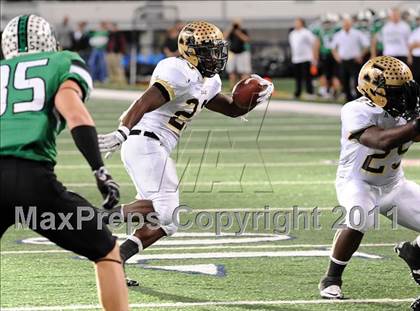 Thumbnail 1 in Abilene vs. Carroll (5A Division 2 Regional Playoff) photogallery.