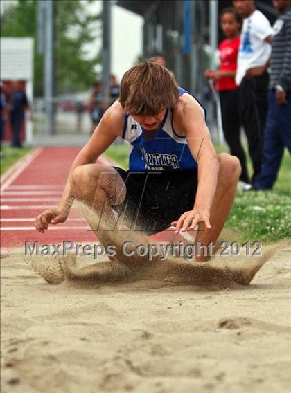 Thumbnail 2 in SWYL JV Finals (Field Events) photogallery.