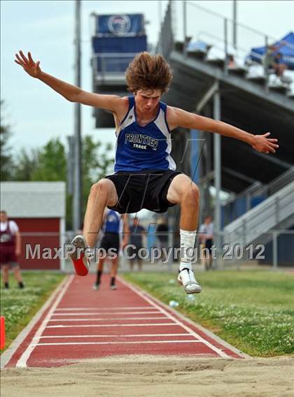 Thumbnail 1 in SWYL JV Finals (Field Events) photogallery.