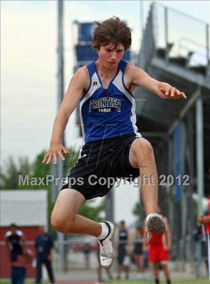Thumbnail 3 in SWYL JV Finals (Field Events) photogallery.