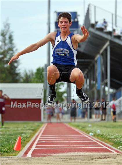 Thumbnail 1 in SWYL JV Finals (Field Events) photogallery.