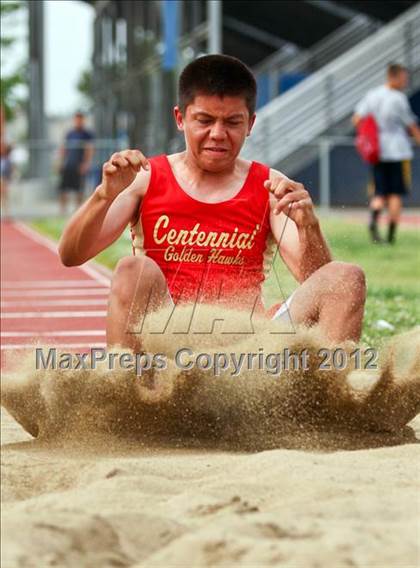 Thumbnail 3 in SWYL JV Finals (Field Events) photogallery.