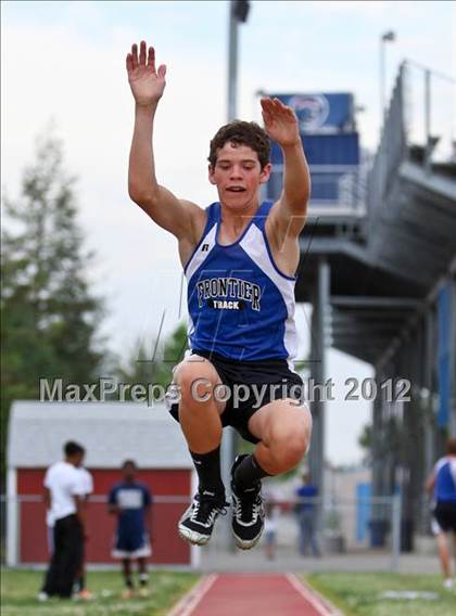 Thumbnail 3 in SWYL JV Finals (Field Events) photogallery.