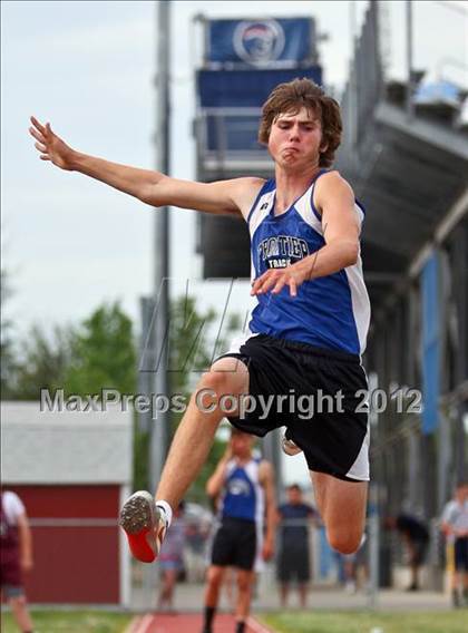 Thumbnail 2 in SWYL JV Finals (Field Events) photogallery.