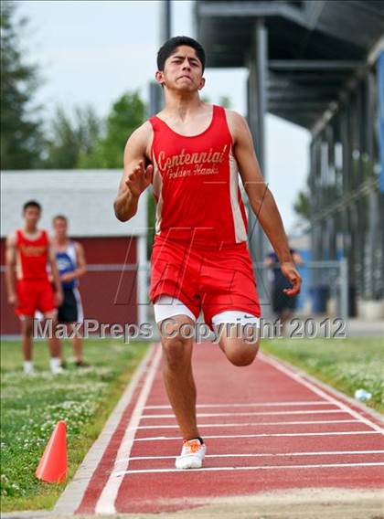 Thumbnail 2 in SWYL JV Finals (Field Events) photogallery.