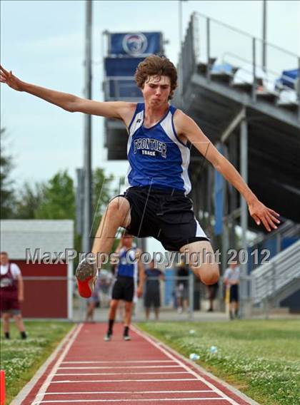 Thumbnail 3 in SWYL JV Finals (Field Events) photogallery.