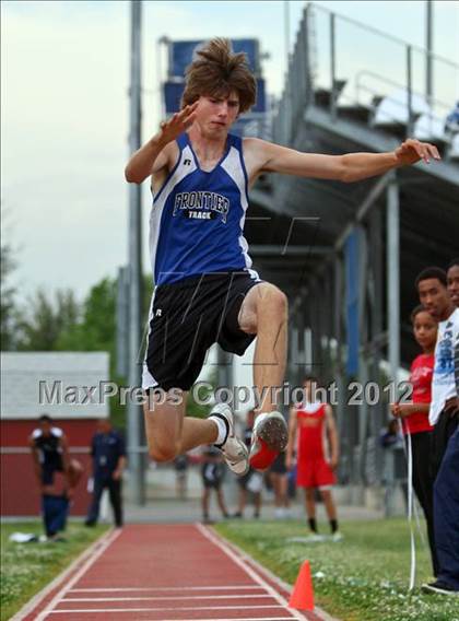 Thumbnail 2 in SWYL JV Finals (Field Events) photogallery.