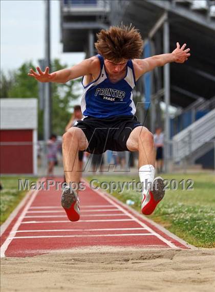 Thumbnail 2 in SWYL JV Finals (Field Events) photogallery.