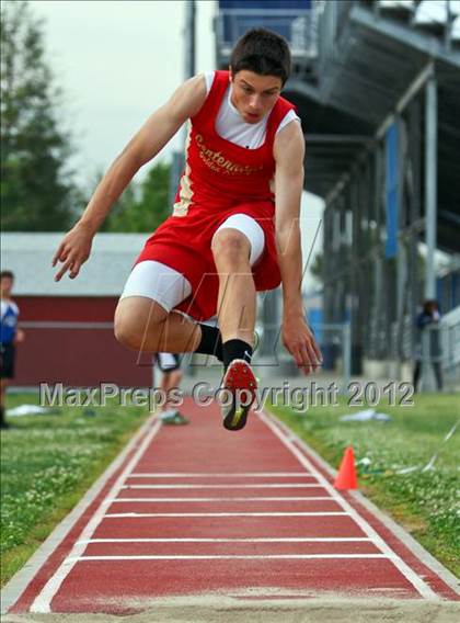 Thumbnail 2 in SWYL JV Finals (Field Events) photogallery.