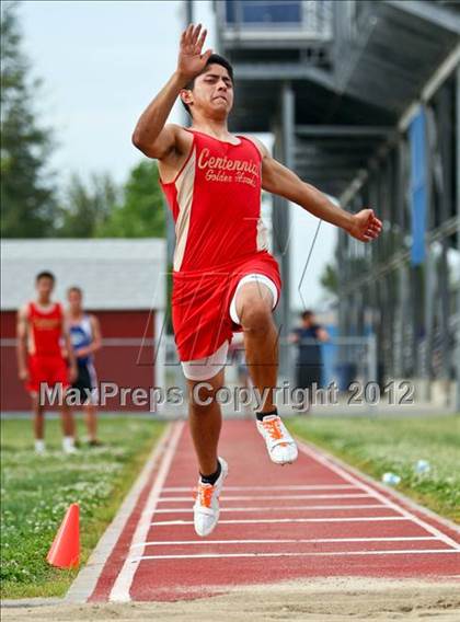 Thumbnail 3 in SWYL JV Finals (Field Events) photogallery.