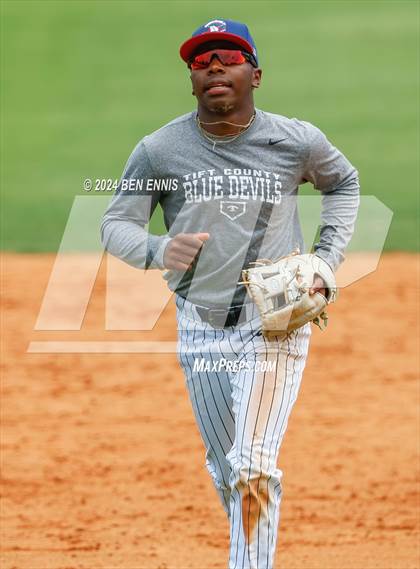 Thumbnail 2 in GDC Senior All-State Tournament (Game 3) photogallery.