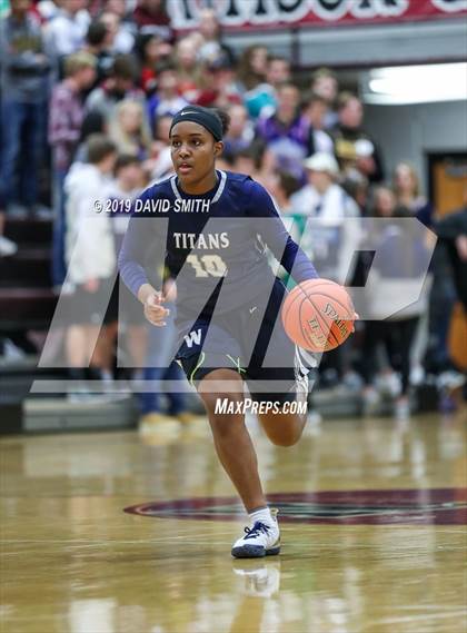 Thumbnail 1 in Lee's Summit West @ Lee's Summit North (MSHSAA Class 5 District 13 Final) photogallery.