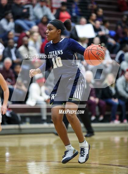 Thumbnail 1 in Lee's Summit West @ Lee's Summit North (MSHSAA Class 5 District 13 Final) photogallery.