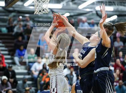 Thumbnail 2 in Lee's Summit West @ Lee's Summit North (MSHSAA Class 5 District 13 Final) photogallery.