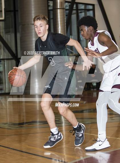 Thumbnail 3 in Hutchinson-Central Tech vs. Allegany-Limestone (MLK Classic) photogallery.