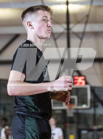 Thumbnail 2 in Hutchinson-Central Tech vs. Allegany-Limestone (MLK Classic) photogallery.
