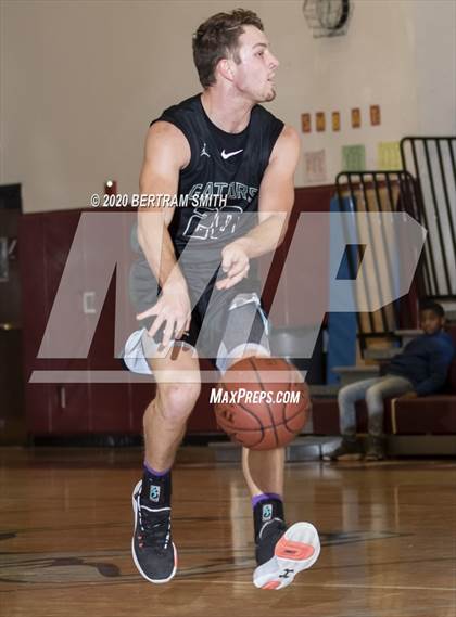 Thumbnail 3 in Hutchinson-Central Tech vs. Allegany-Limestone (MLK Classic) photogallery.