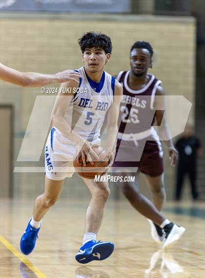 Thumbnail 1 in Midland Legacy vs. Del Rio (Byron Johnston Holiday Classic) photogallery.