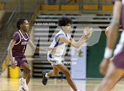 Thumbnail 2 in Midland Legacy vs. Del Rio (Byron Johnston Holiday Classic) photogallery.
