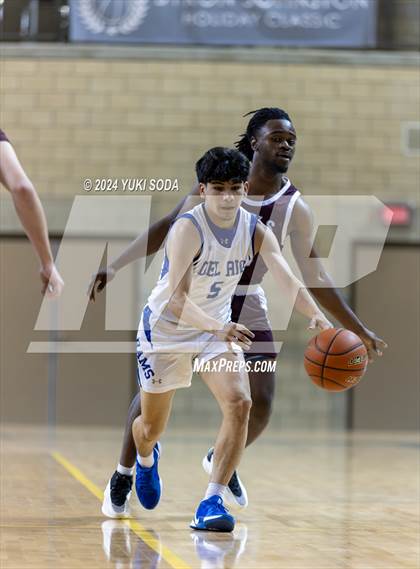 Thumbnail 2 in Midland Legacy vs. Del Rio (Byron Johnston Holiday Classic) photogallery.