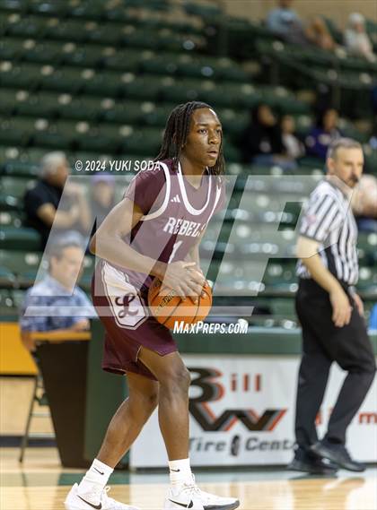 Thumbnail 1 in Midland Legacy vs. Del Rio (Byron Johnston Holiday Classic) photogallery.