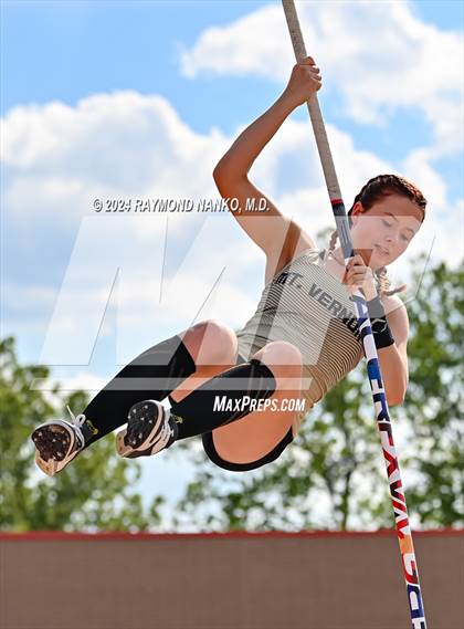 Thumbnail 1 in IHSAA Pike Regional (Pole Vault)  photogallery.