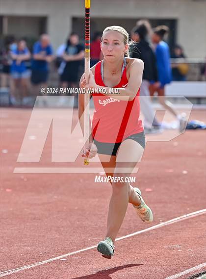 Thumbnail 3 in IHSAA Pike Regional (Pole Vault)  photogallery.