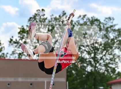 Thumbnail 3 in IHSAA Pike Regional (Pole Vault)  photogallery.