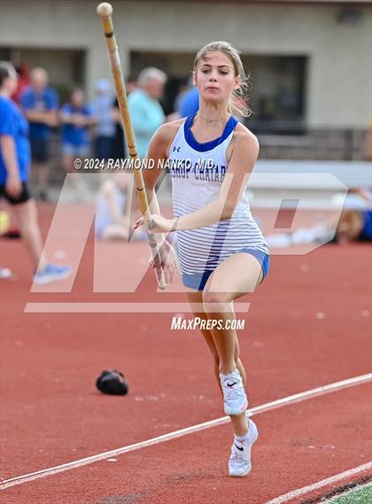 Thumbnail 1 in IHSAA Pike Regional (Pole Vault)  photogallery.