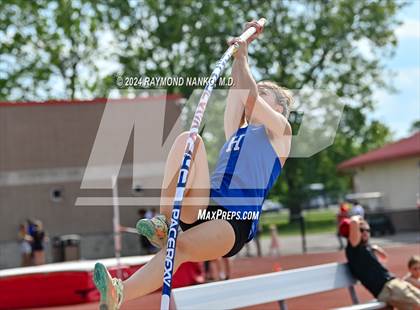 Thumbnail 3 in IHSAA Pike Regional (Pole Vault)  photogallery.