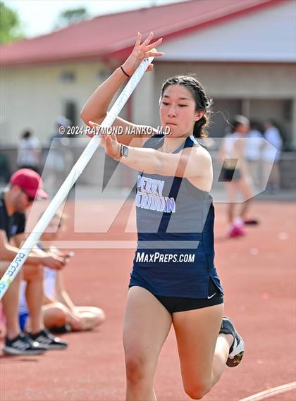 Thumbnail 2 in IHSAA Pike Regional (Pole Vault)  photogallery.