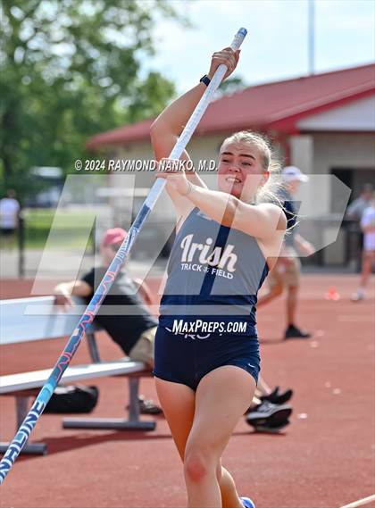 Thumbnail 1 in IHSAA Pike Regional (Pole Vault)  photogallery.