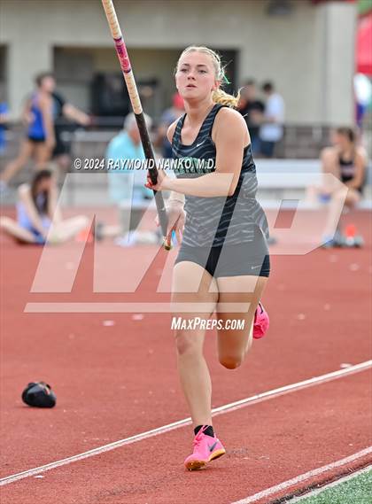 Thumbnail 3 in IHSAA Pike Regional (Pole Vault)  photogallery.