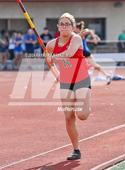 Thumbnail 3 in IHSAA Pike Regional (Pole Vault)  photogallery.