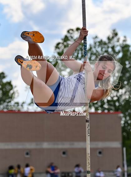 Thumbnail 3 in IHSAA Pike Regional (Pole Vault)  photogallery.