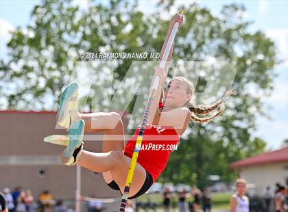 Thumbnail 1 in IHSAA Pike Regional (Pole Vault)  photogallery.