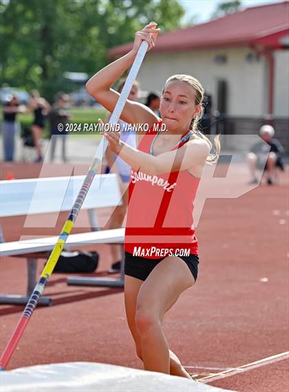 Thumbnail 3 in IHSAA Pike Regional (Pole Vault)  photogallery.
