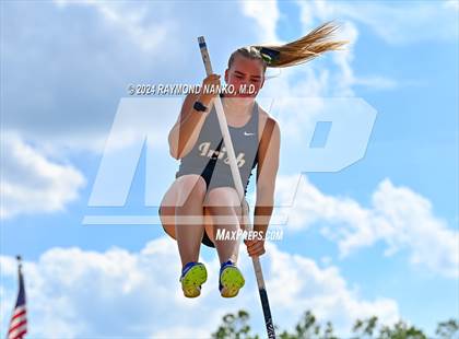 Thumbnail 2 in IHSAA Pike Regional (Pole Vault)  photogallery.