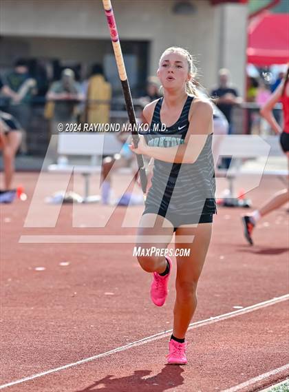 Thumbnail 3 in IHSAA Pike Regional (Pole Vault)  photogallery.