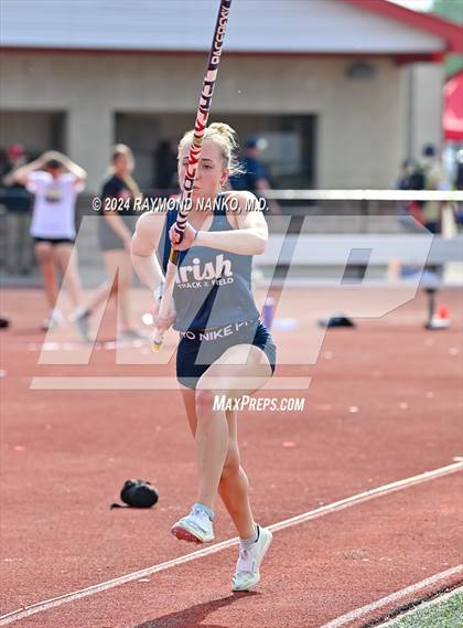 Thumbnail 3 in IHSAA Pike Regional (Pole Vault)  photogallery.