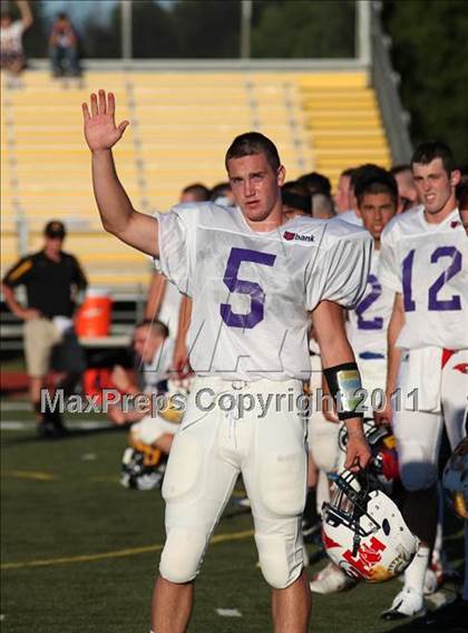 Thumbnail 3 in 2010 Lions All-Star Game (North vs. South) photogallery.