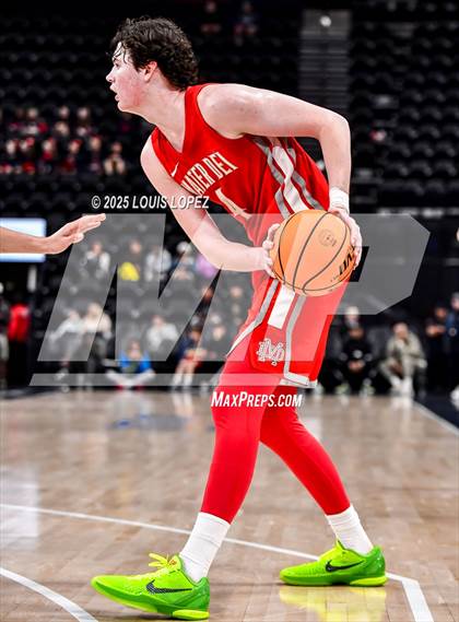 Thumbnail 1 in St. John Bosco vs. Mater Dei (Trinity-Mission League Showcase) photogallery.
