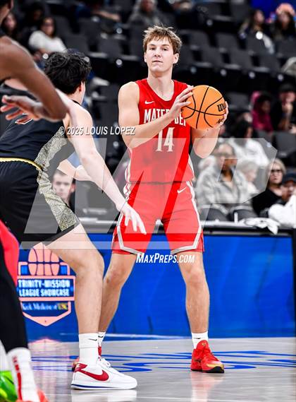 Thumbnail 3 in St. John Bosco vs. Mater Dei (Trinity-Mission League Showcase) photogallery.