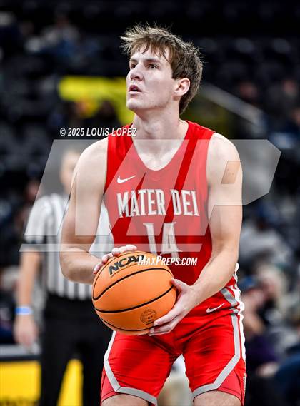 Thumbnail 2 in St. John Bosco vs. Mater Dei (Trinity-Mission League Showcase) photogallery.