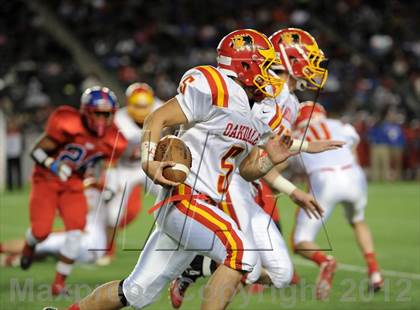 Thumbnail 1 in Oakdale vs. Serra (CIF State D2 Final) photogallery.