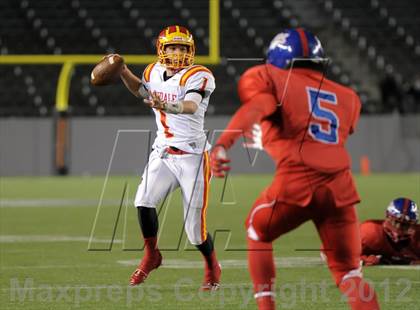 Thumbnail 3 in Oakdale vs. Serra (CIF State D2 Final) photogallery.