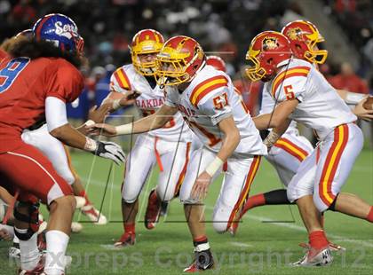 Thumbnail 3 in Oakdale vs. Serra (CIF State D2 Final) photogallery.