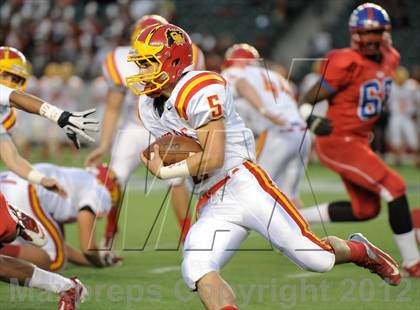 Thumbnail 3 in Oakdale vs. Serra (CIF State D2 Final) photogallery.